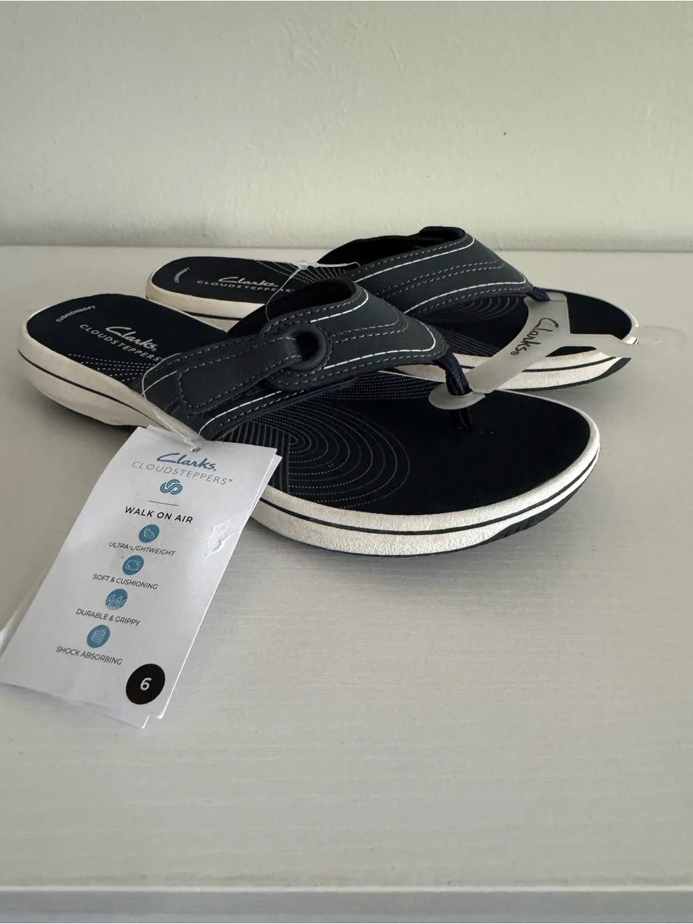 Clarks Cloudsteppers Black and White Thong Sandals